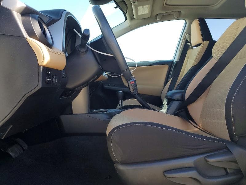 2017 TOYOTA RAV4 XLE 7