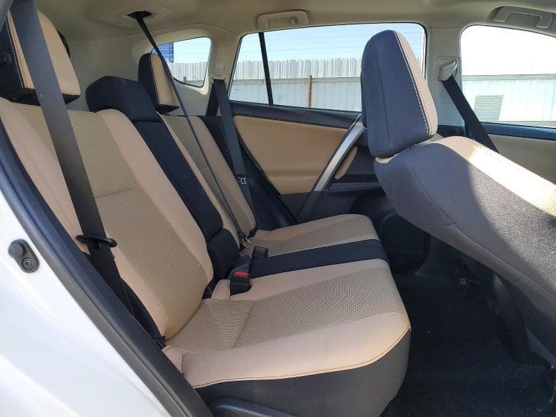 2017 TOYOTA RAV4 XLE 10