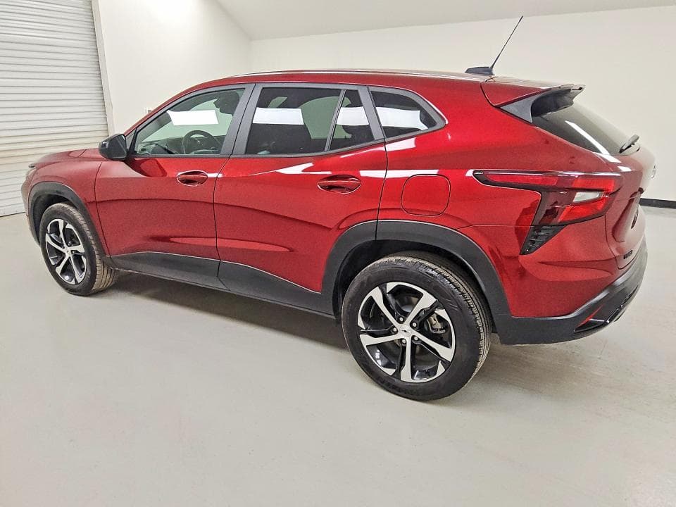 2025 CHEVROLET TRAX 1RS 2