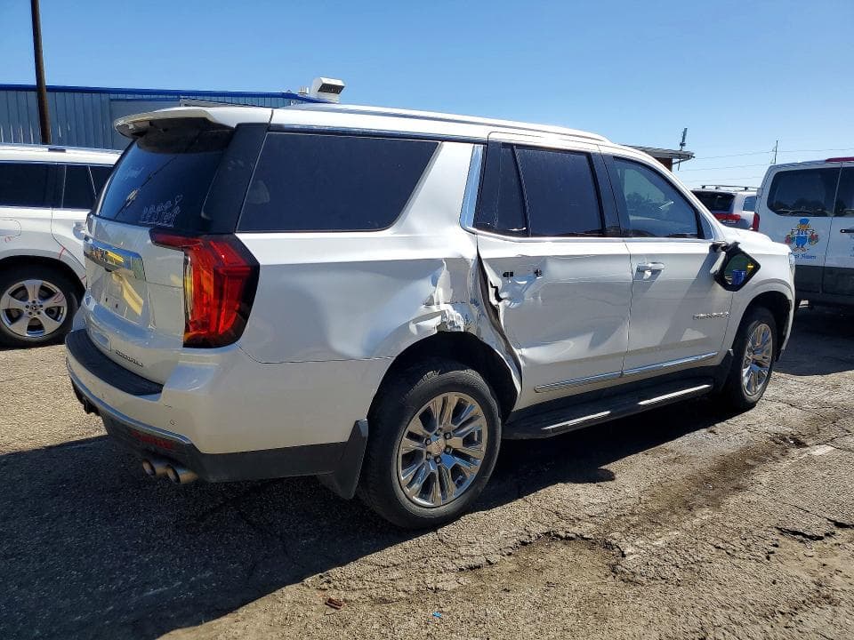 2021 GMC YUKON DENALI 3