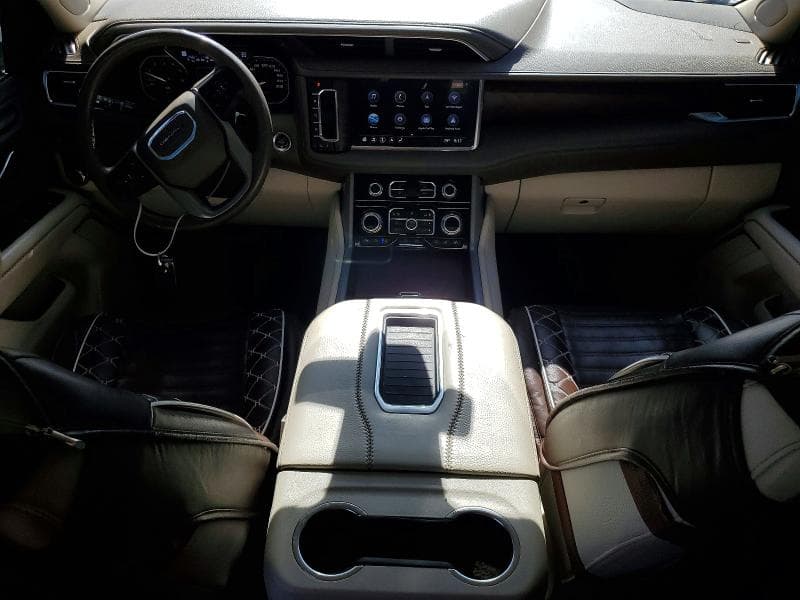 2021 GMC YUKON DENALI 8