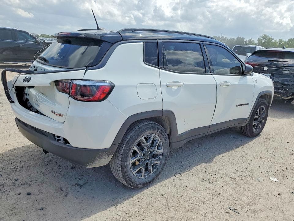 2019 JEEP COMPASS TRAILHAWK 3