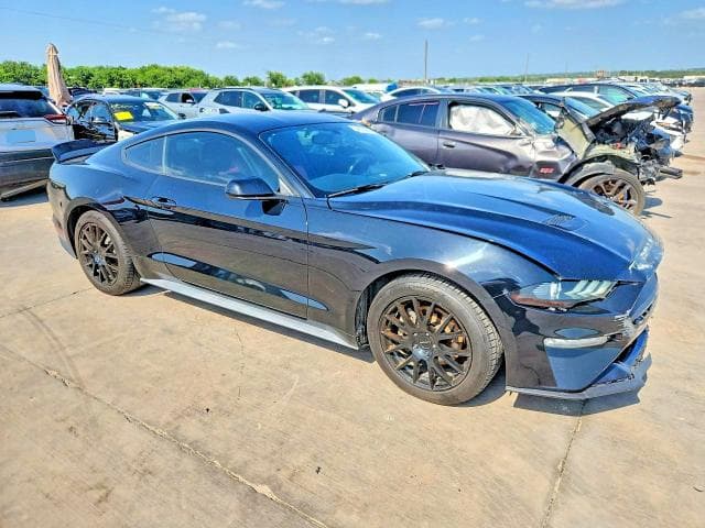 2020 FORD MUSTANG 4
