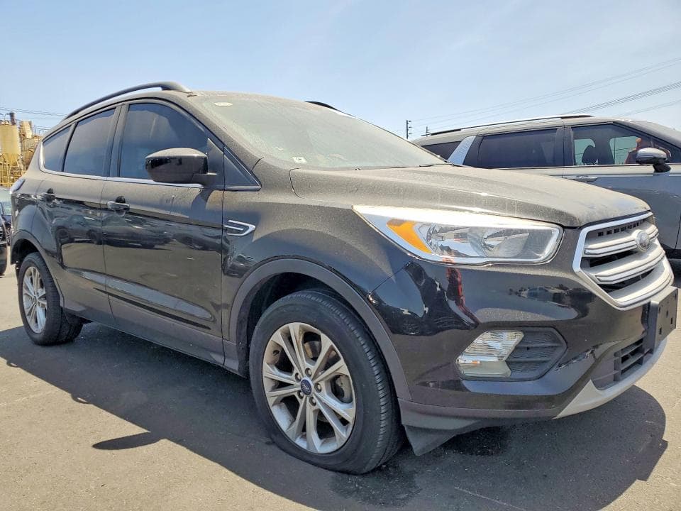 2018 FORD ESCAPE SE 4