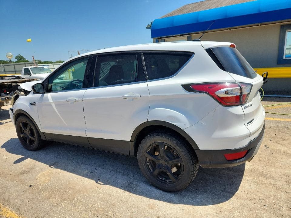 2017 FORD ESCAPE SE 2