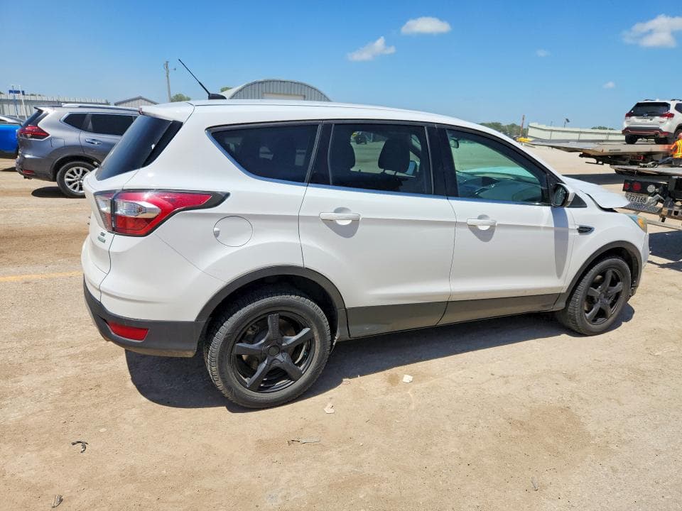2017 FORD ESCAPE SE 3