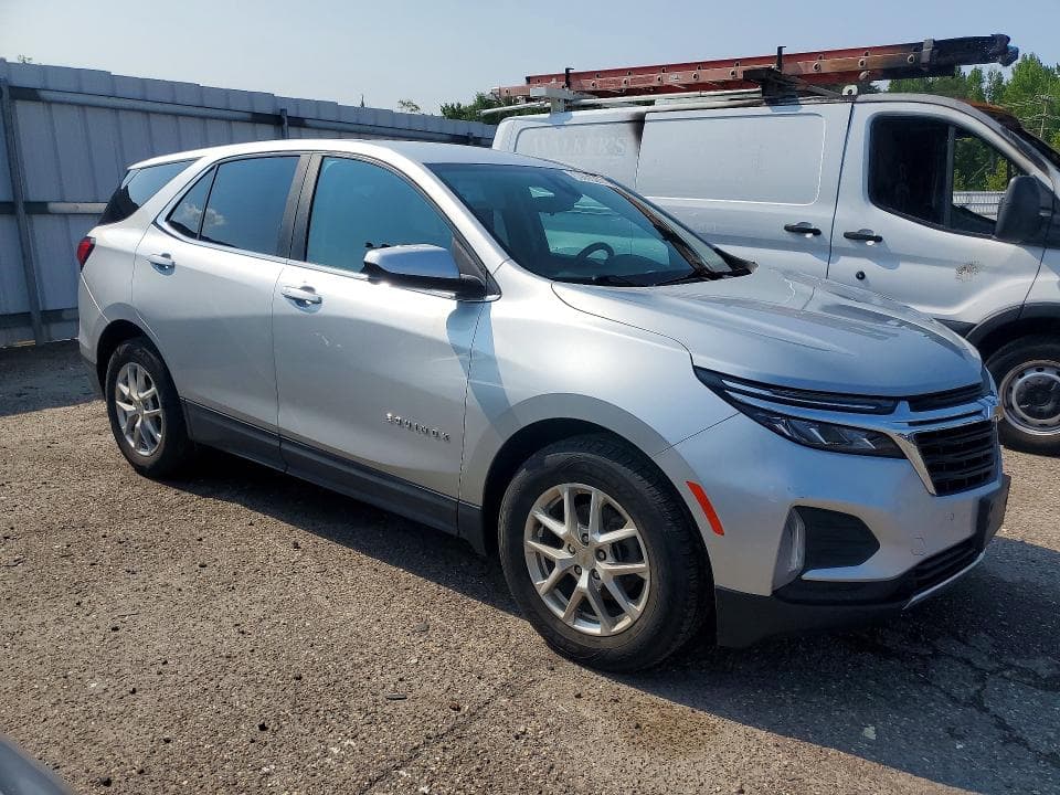 2022 CHEVROLET EQUINOX LT 4