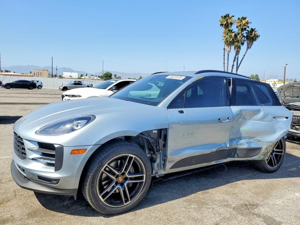 2021 PORSCHE MACAN 1