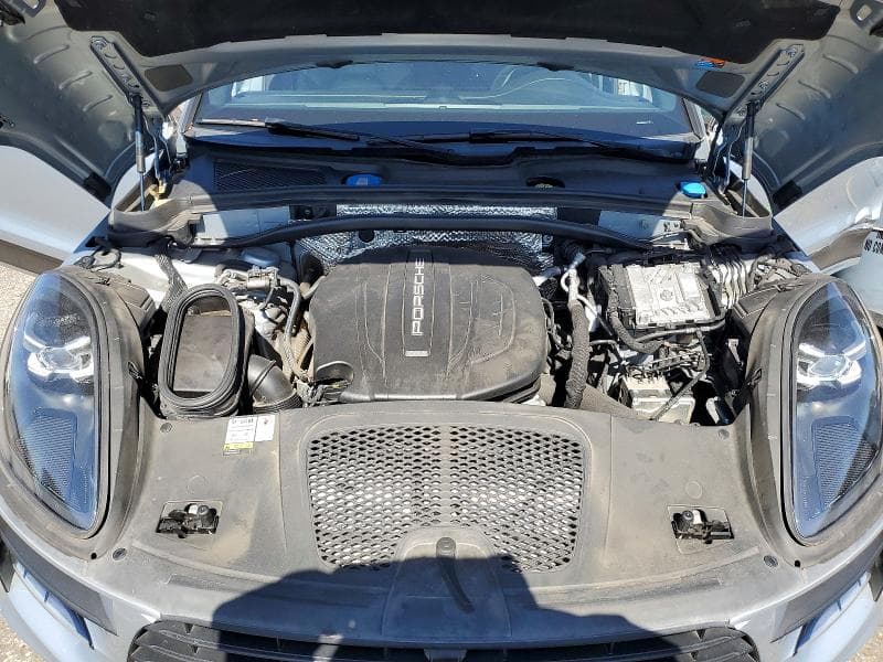 2021 PORSCHE MACAN 12