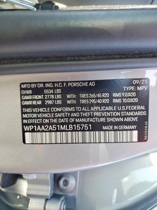 2021 PORSCHE MACAN 13