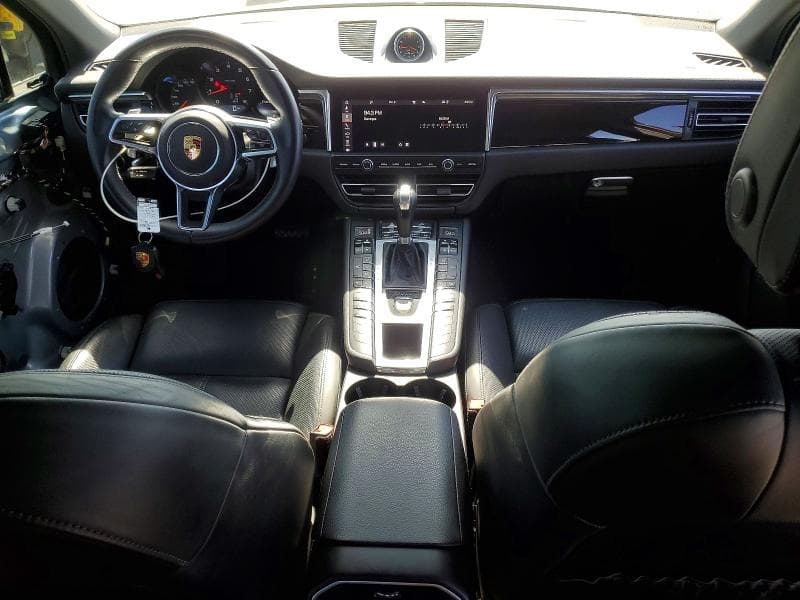 2021 PORSCHE MACAN 8