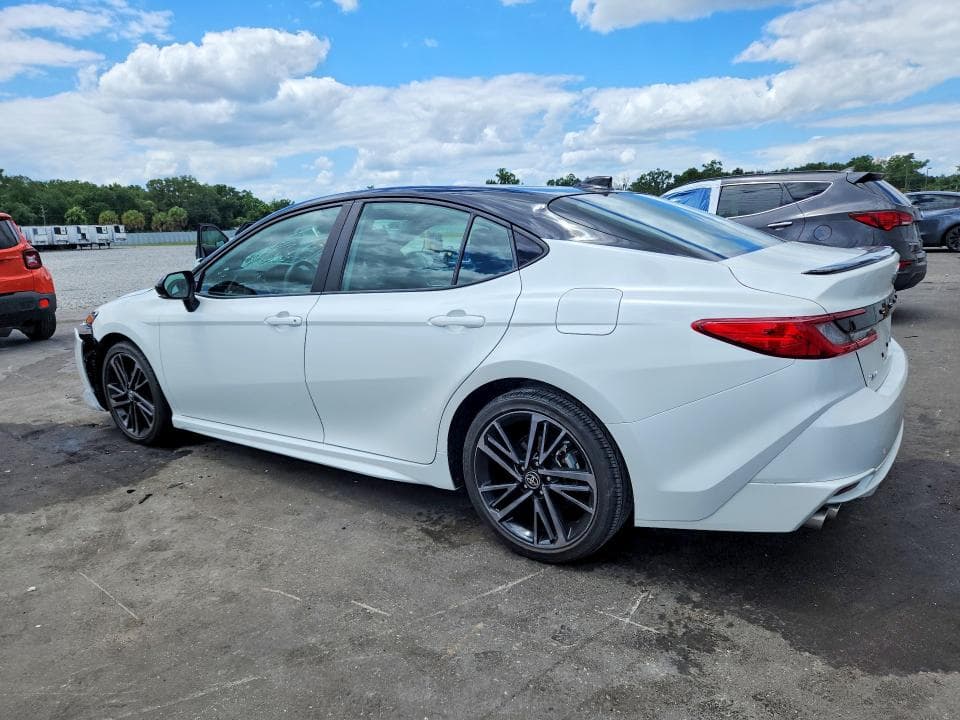 2025 TOYOTA CAMRY XSE 2