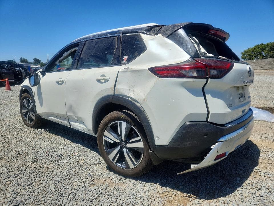 2023 NISSAN ROGUE PLATINUM 2