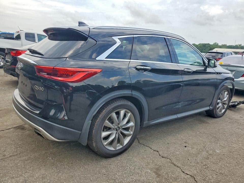 2020 INFINITI QX50 LUXE 3