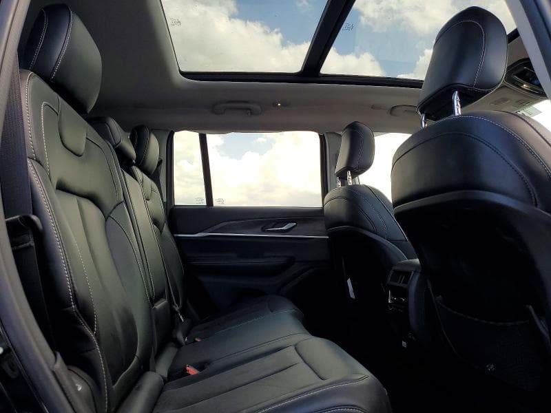 2024 JEEP GRAND CHEROKEE LIMITED 10