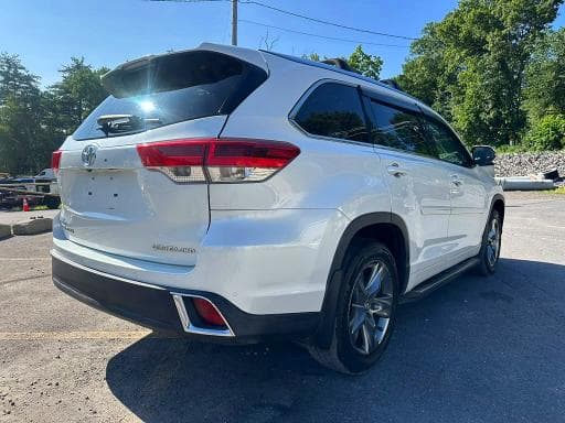 2018 TOYOTA HIGHLANDER LIMITED PLATINUM LIMITED PLATINUM 3