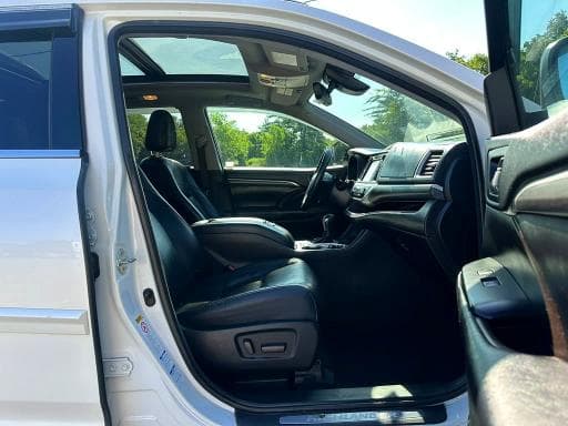 2018 TOYOTA HIGHLANDER LIMITED PLATINUM LIMITED PLATINUM 9