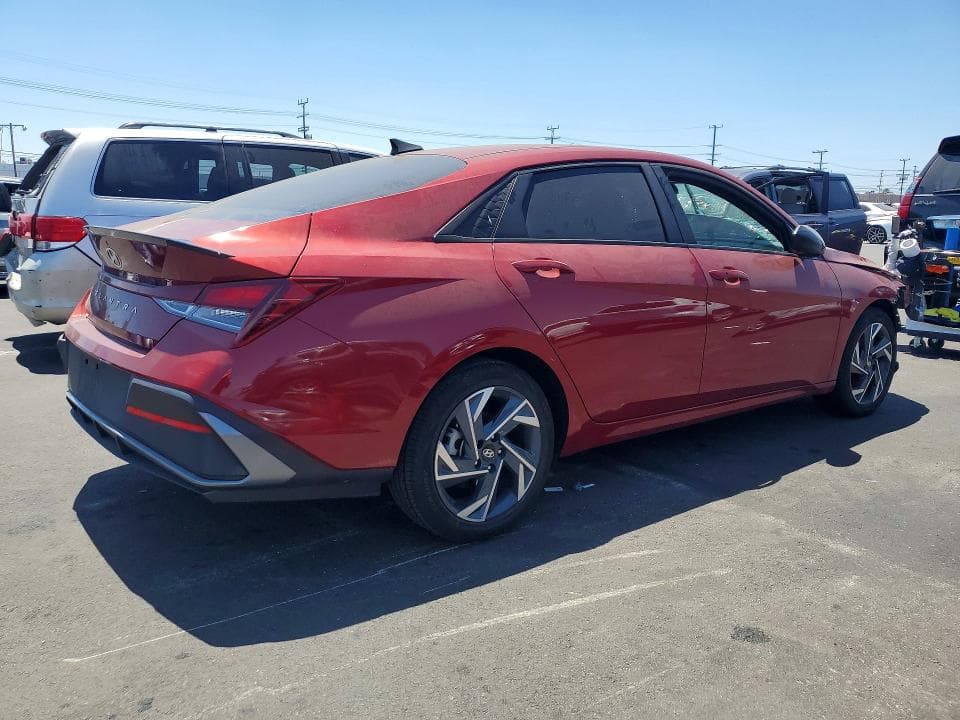 2025 HYUNDAI ELANTRA SEL SPORT 3