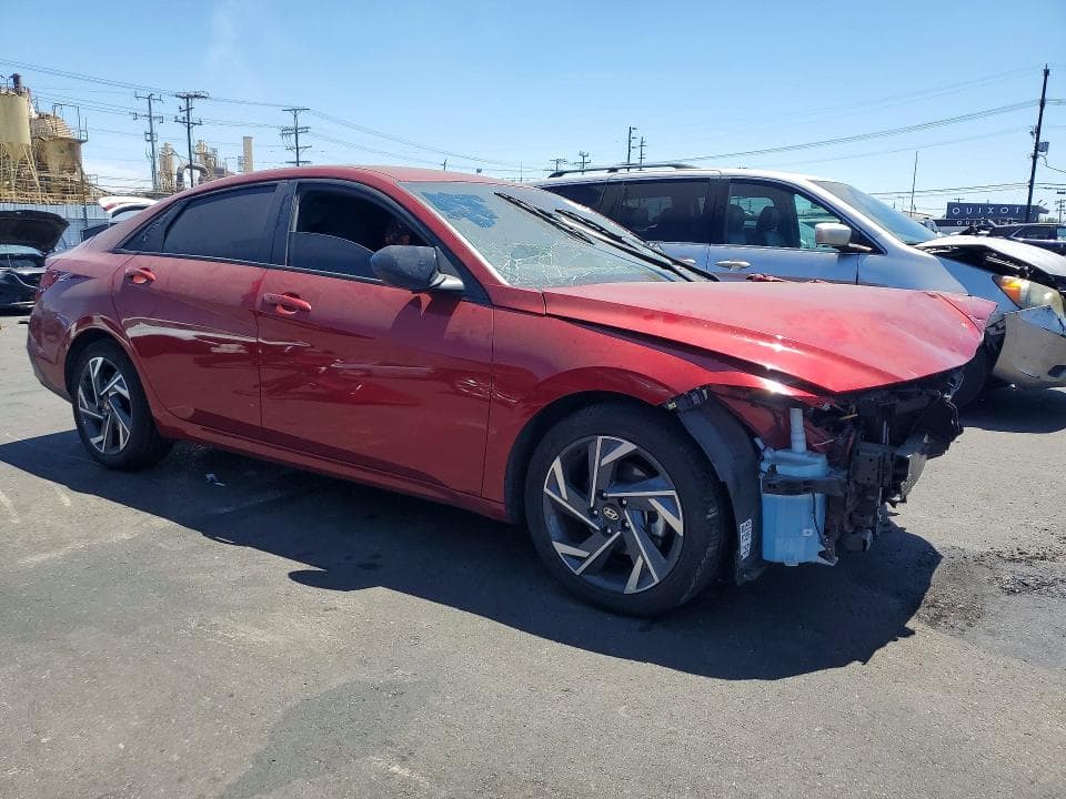 2025 HYUNDAI ELANTRA SEL SPORT 4