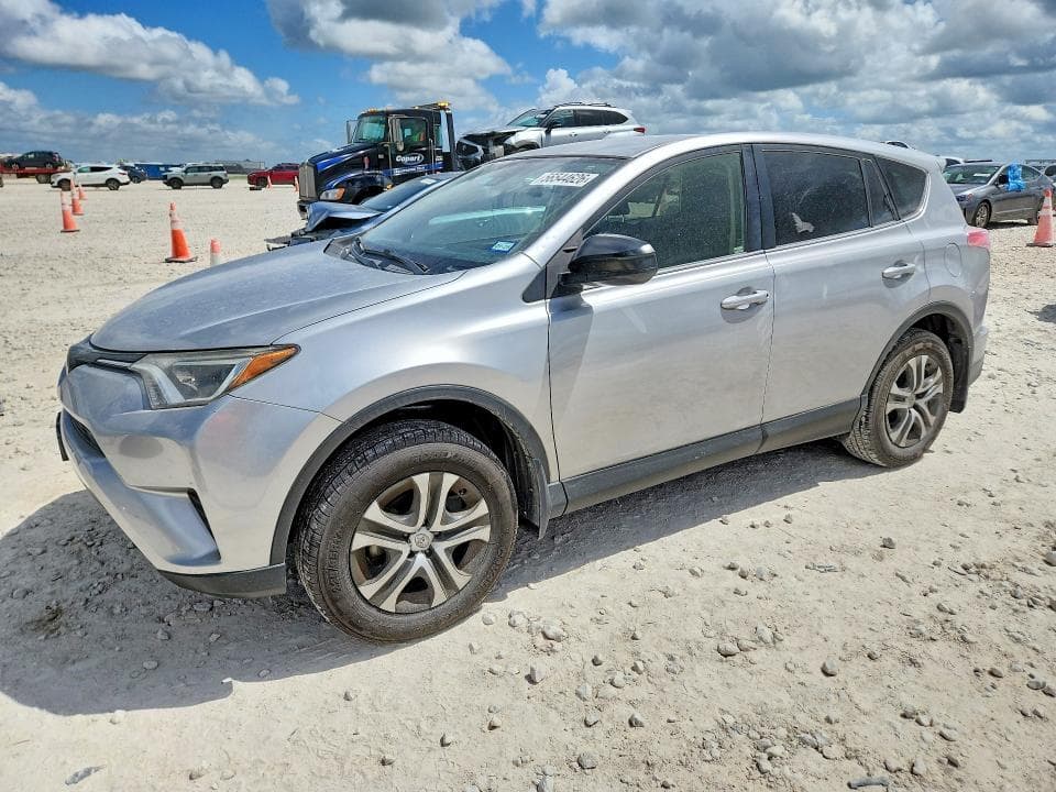 2018 TOYOTA RAV4 LE 1