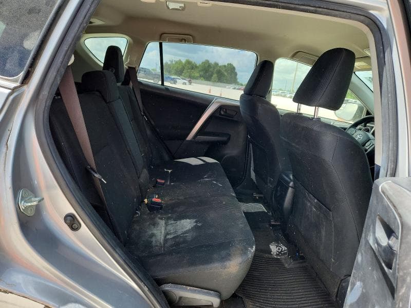 2018 TOYOTA RAV4 LE 10