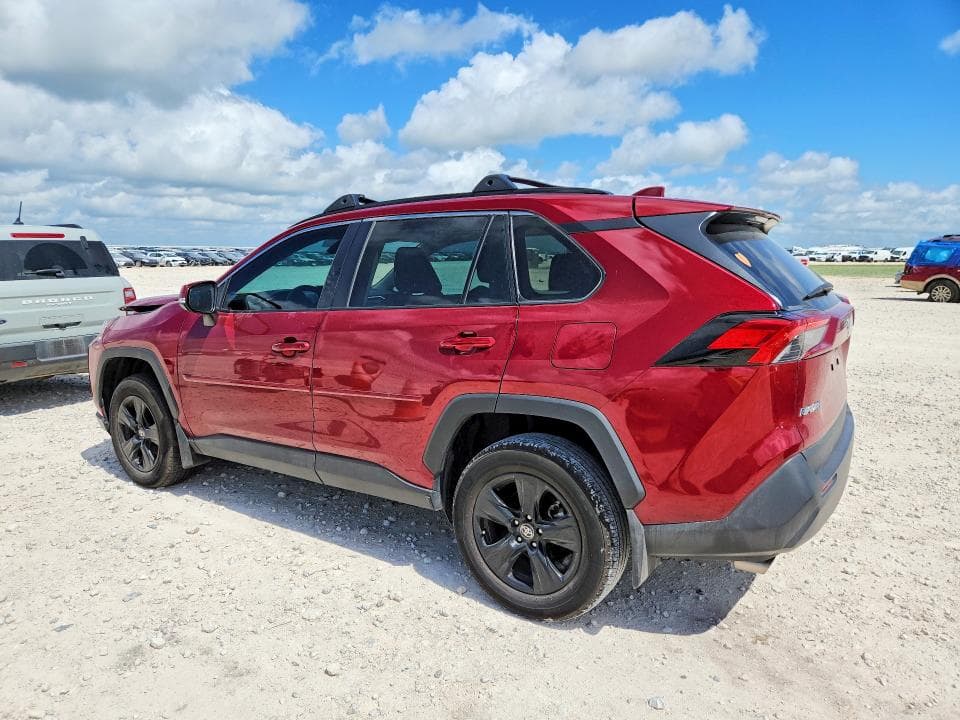 2024 TOYOTA RAV4 XLE 2