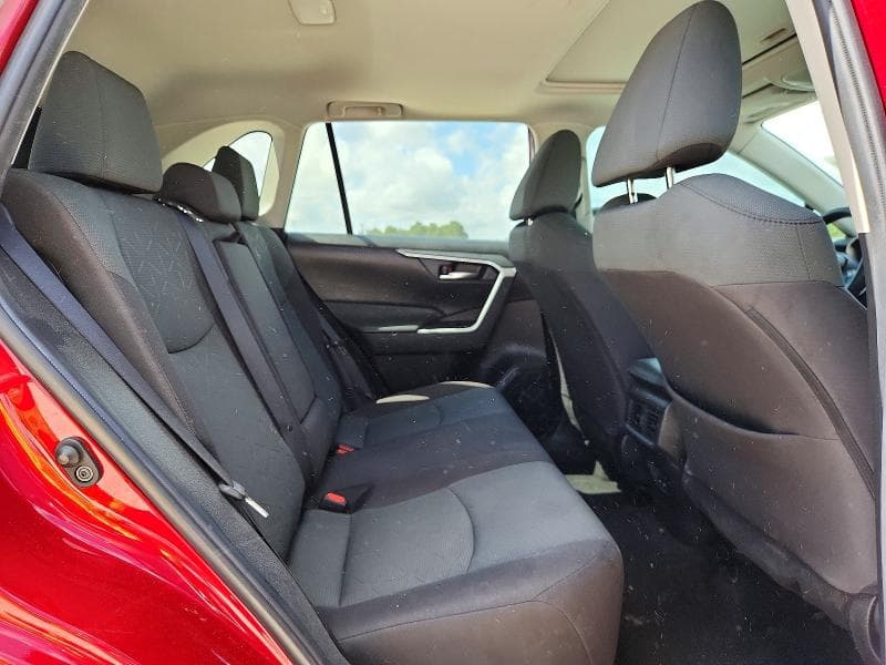 2024 TOYOTA RAV4 XLE 11