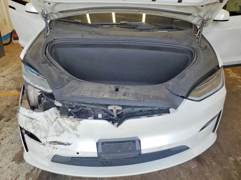 2022 TESLA MODEL X 11