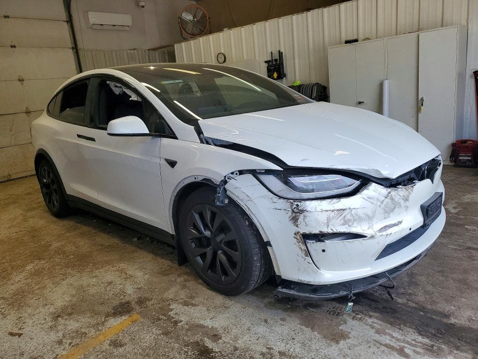 2022 TESLA MODEL X 4