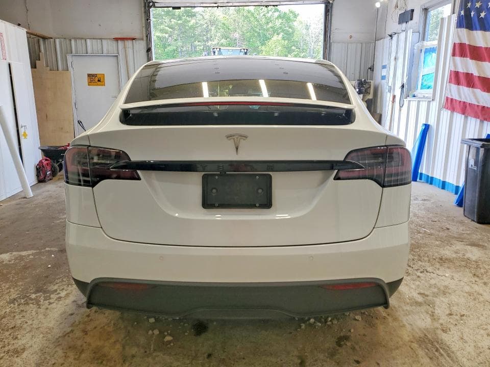 2022 TESLA MODEL X 6