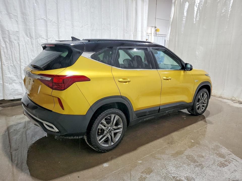 2022 KIA SELTOS S 3