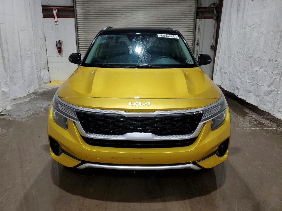 2022 KIA SELTOS S 5