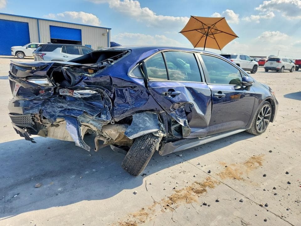 2020 TOYOTA COROLLA SE 3