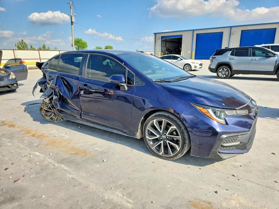 2020 TOYOTA COROLLA SE 4