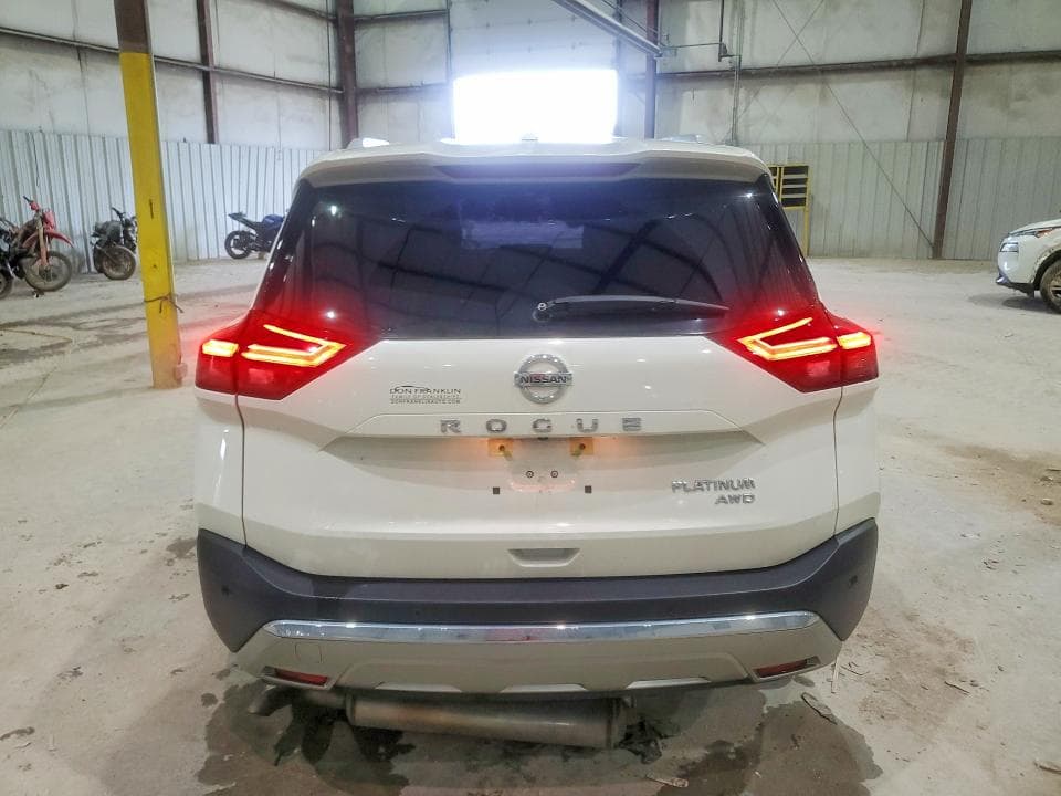 2021 NISSAN ROGUE PLATINUM PLATINUM 6