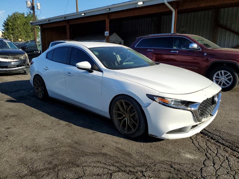 2019 MAZDA 3 4