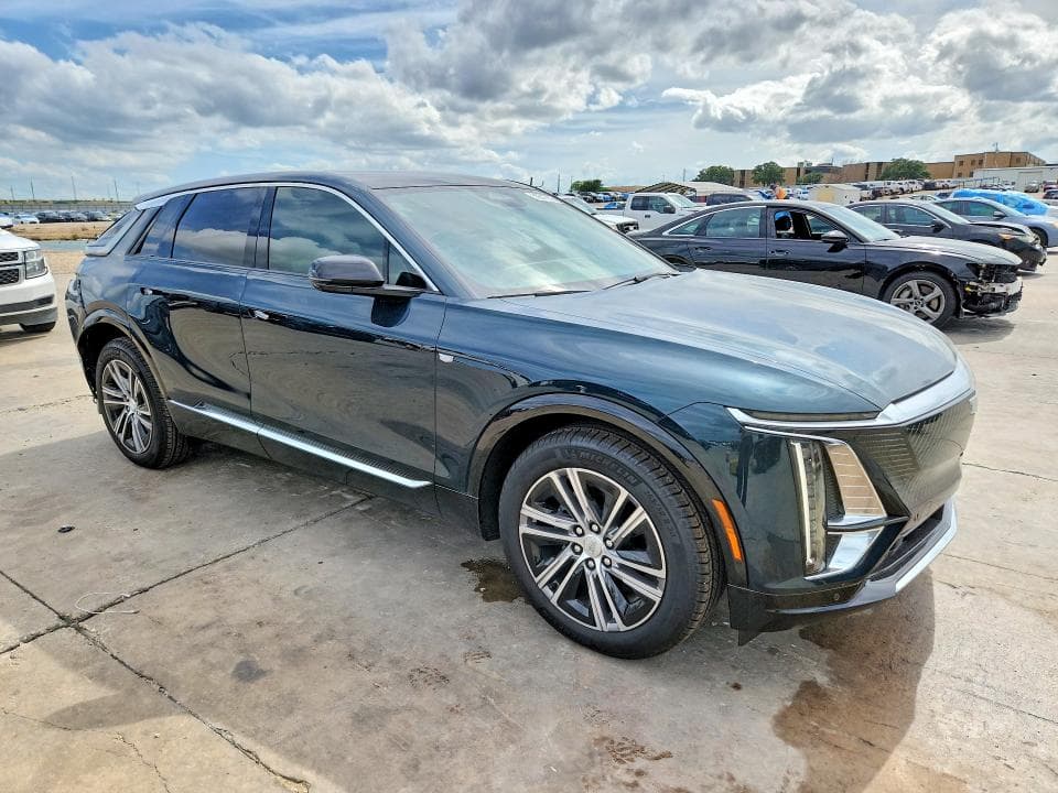 2026 CADILLAC LYRIQ LUXURY 4