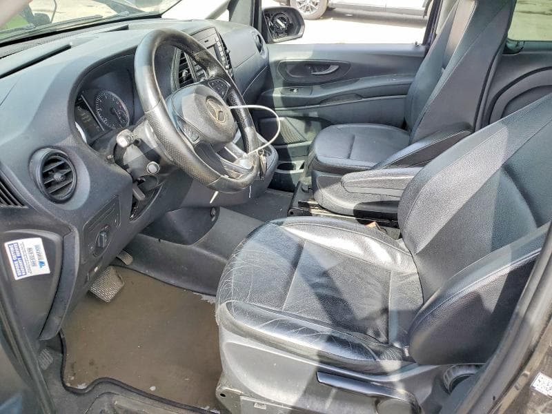 2017 MERCEDES-BENZ METRIS 8