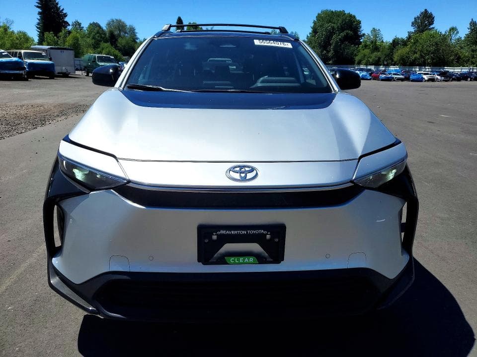 2025 TOYOTA BZ4X XLE XLE 5