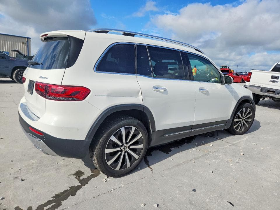2022 MERCEDES-BENZ GLB 250 4MATIC 250 4MATIC 3