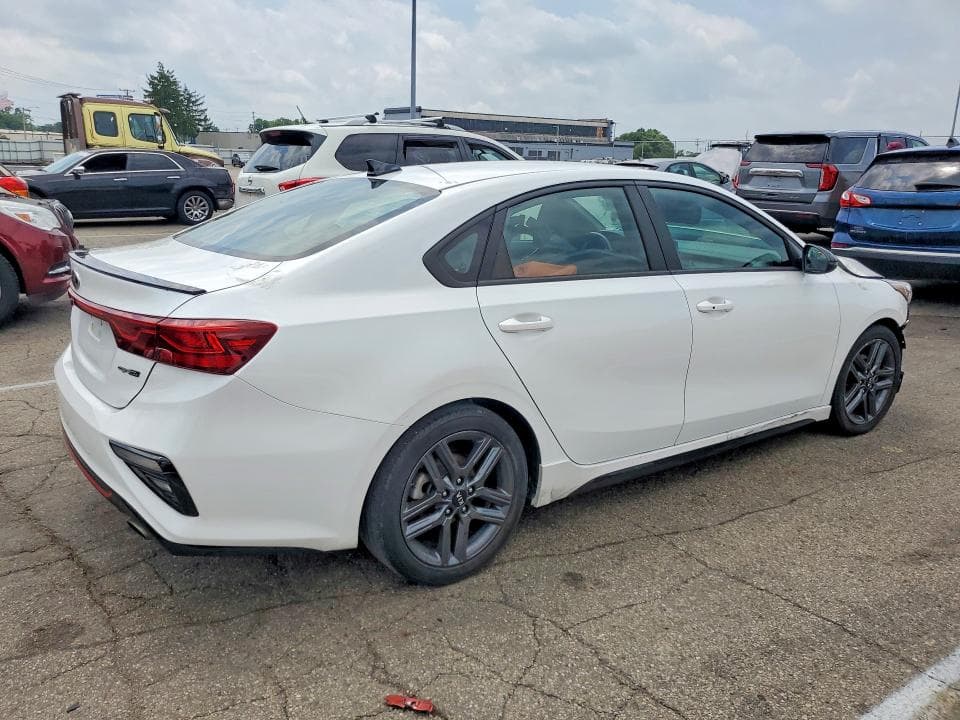 2021 KIA FORTE GT LINE 3