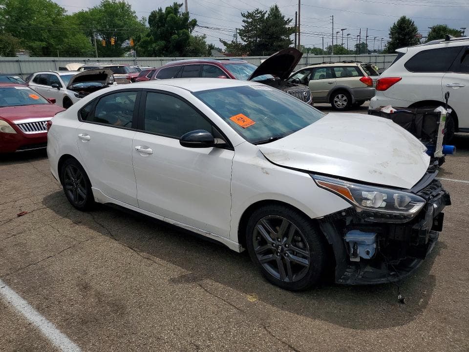 2021 KIA FORTE GT LINE 4