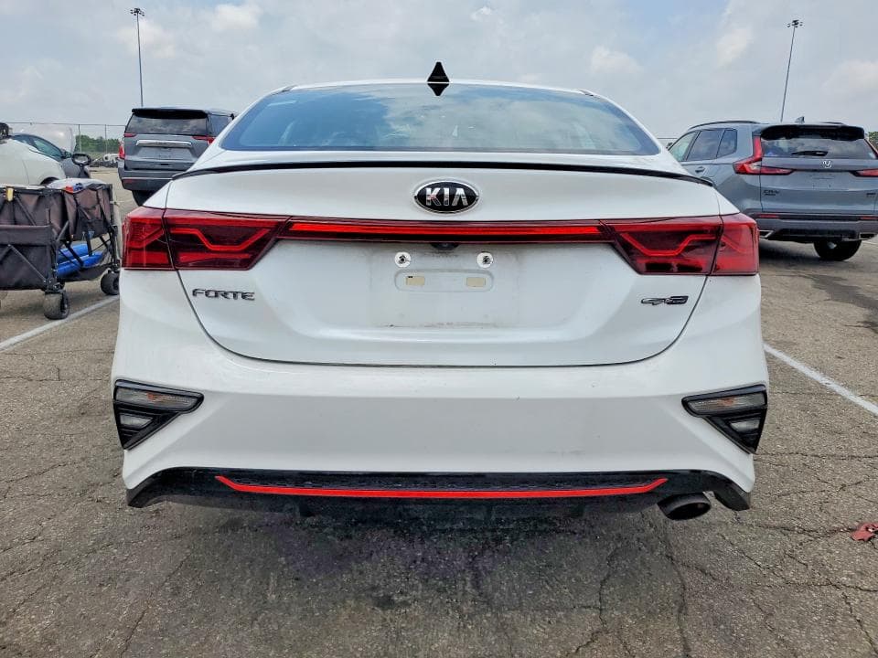 2021 KIA FORTE GT LINE 6