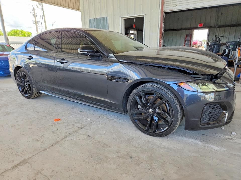 2024 JAGUAR XF R-DYNAMIC SE R-DYNAMIC SE 5