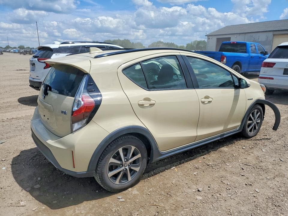 2018 TOYOTA PRIUS C TWO TWO 3