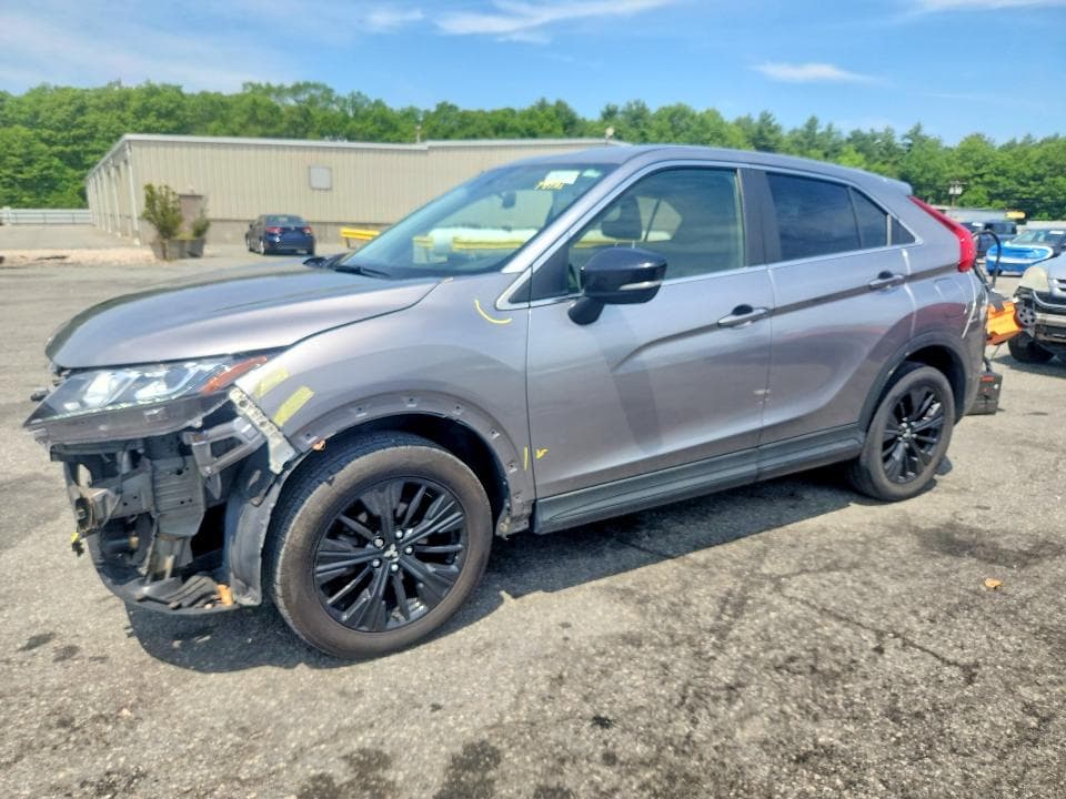 2020 MITSUBISHI ECLIPSE CROSS LE 1