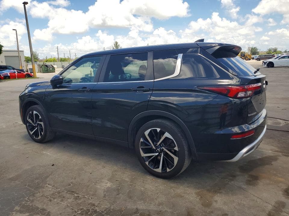 2023 MITSUBISHI OUTLANDER SE SE 3