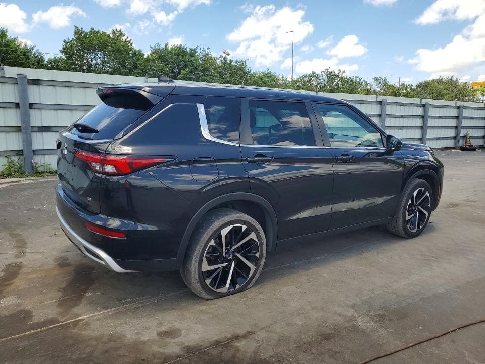 2023 MITSUBISHI OUTLANDER SE SE 4