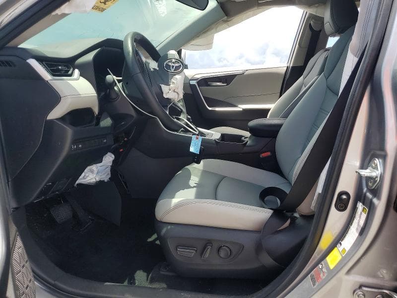 2023 TOYOTA RAV4 XLE PREMIUM 7