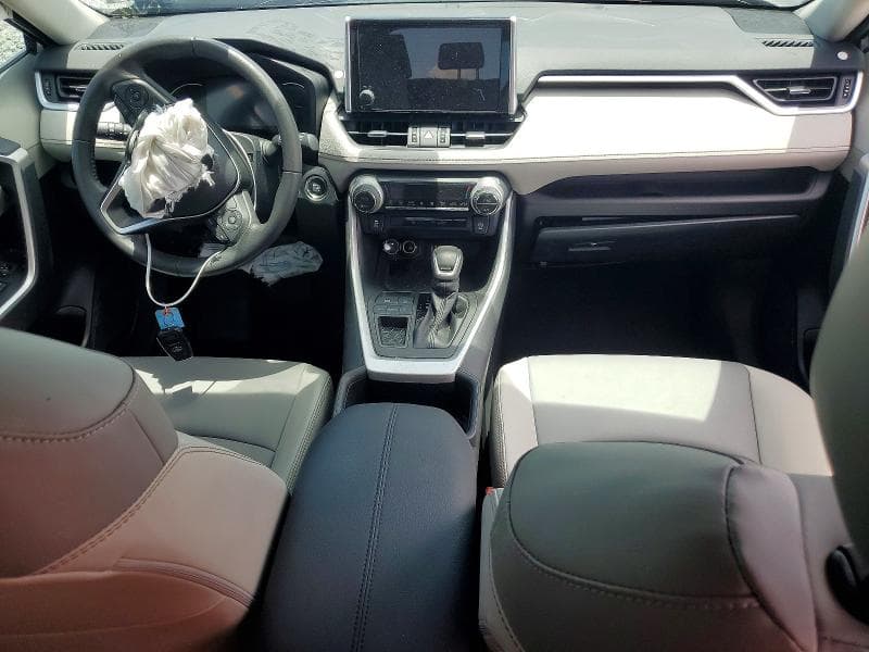 2023 TOYOTA RAV4 XLE PREMIUM 8
